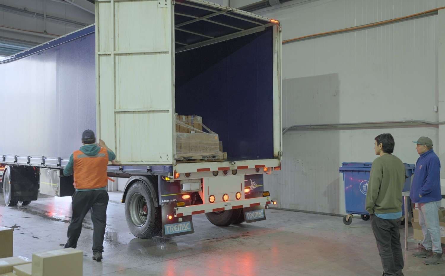 Amplifica courier integration